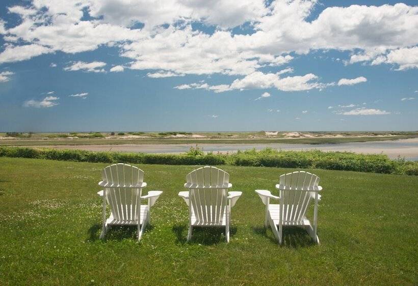 Отель The Dunes On The Waterfront