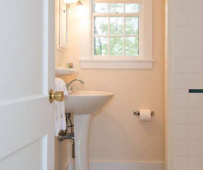 Отель The Dunes On The Waterfront