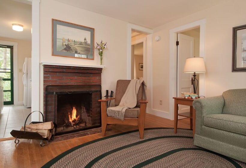 Отель The Dunes On The Waterfront