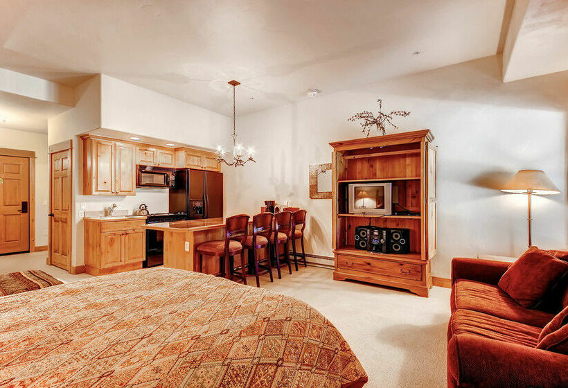 호텔 Eagleridge Lodge 204