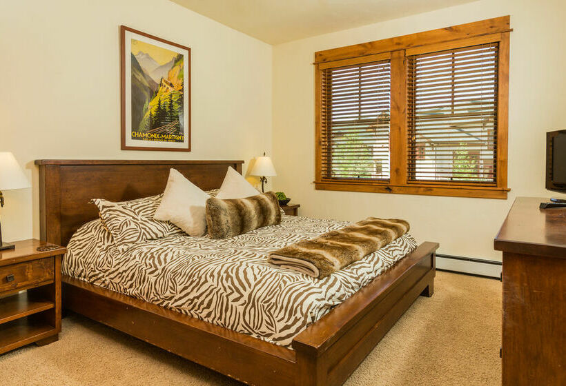 호텔 Eagleridge Lodge 204