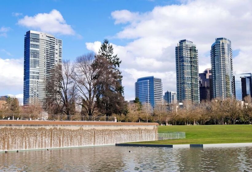 Eastgate Hotel   Bw Signature Collection