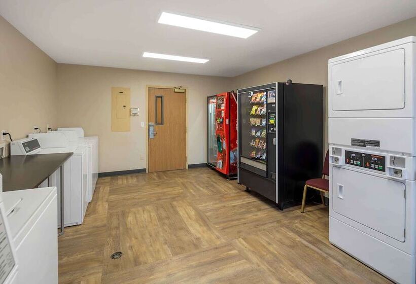 בית מלון כפרי Extended Stay America Suites  Anchorage  Midtown