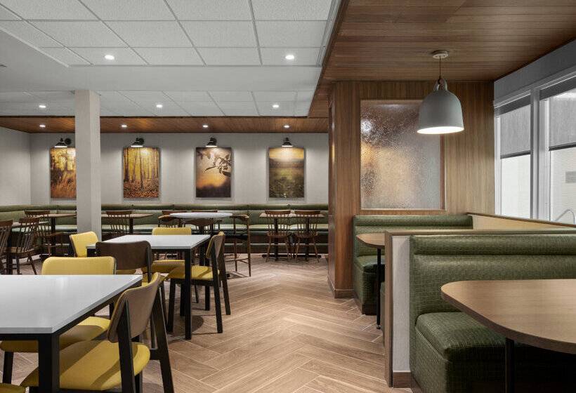 בית מלון כפרי Fairfield By Marriott Inn & Suites Helena North