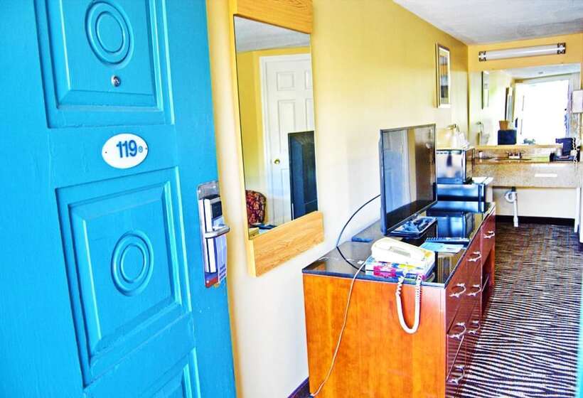 호텔 Flagship Inn & Suites