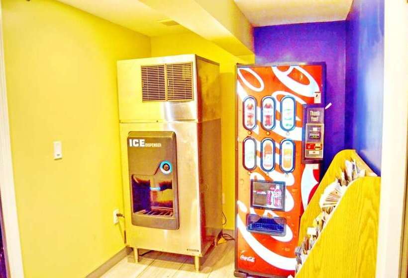 호텔 Flagship Inn & Suites