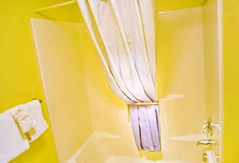 호텔 Flagship Inn & Suites