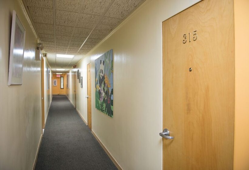 فندق Flushing Ymca   Hostel