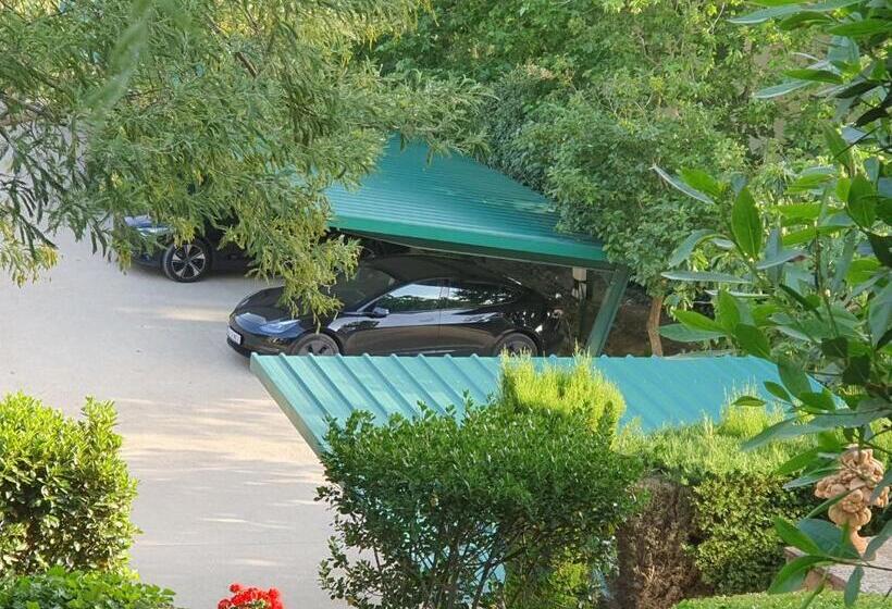 هتل Galena Mas Comangau