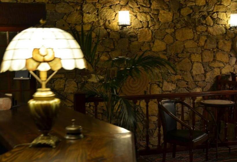 هتل Galena Mas Comangau