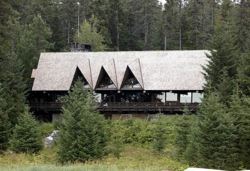 בית מלון כפרי Glacier Bay Lodge