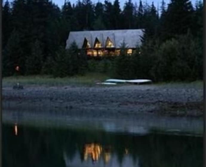 فندق Glacier Bay Lodge