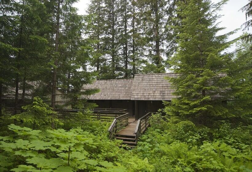 فندق Glacier Bay Lodge