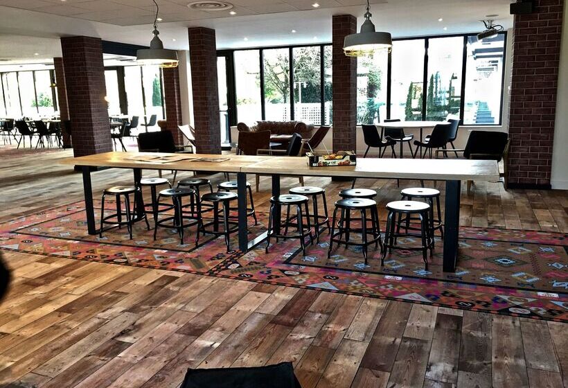 酒店 Campanile Troyes Nord   Barberey