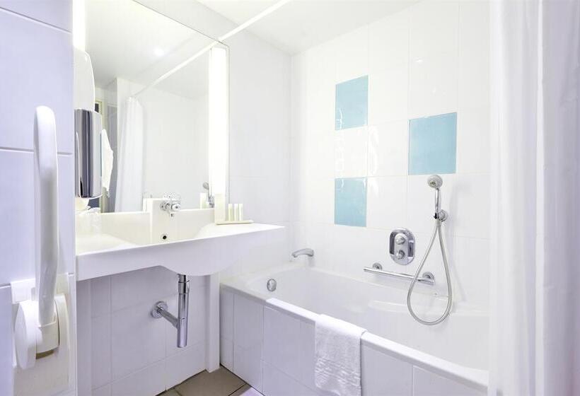 酒店 Campanile Troyes Nord   Barberey