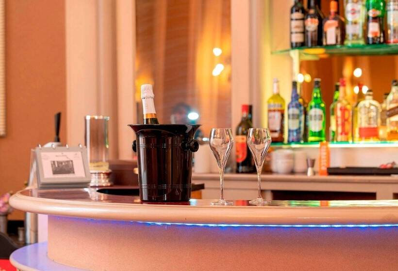 בית מלון כפרי Grand Hôtel Filippo Strasbourg Nord