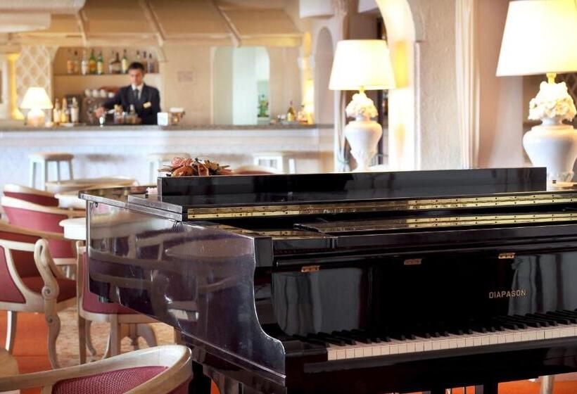 Grand Hotel Smeraldo Beach