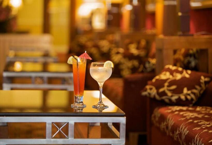 בית מלון כפרי Hamlet Court