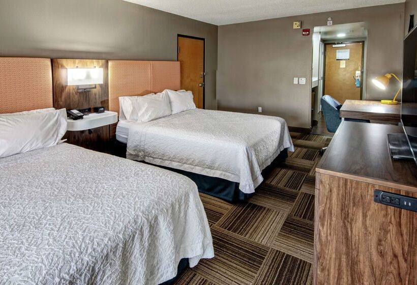 酒店 Hampton Inn Latrobe
