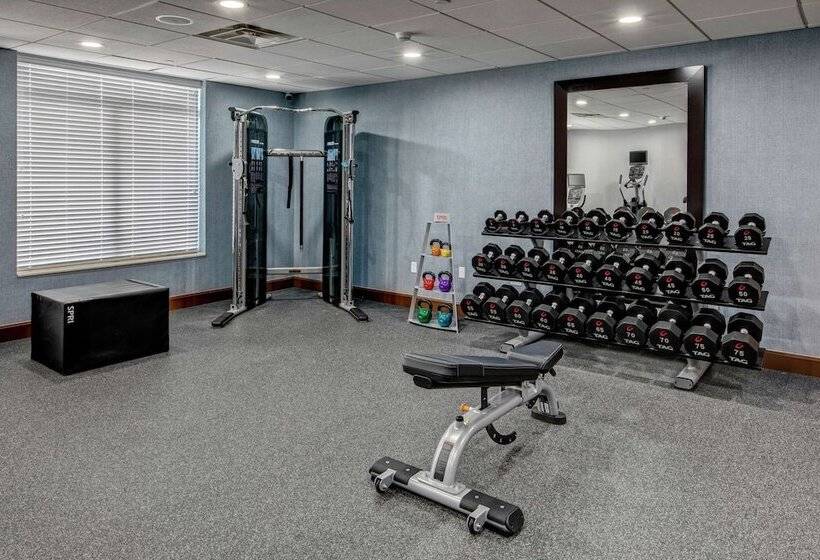 فندق Hampton Inn Latrobe