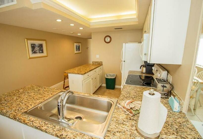 فندق Harborview Sea Winds