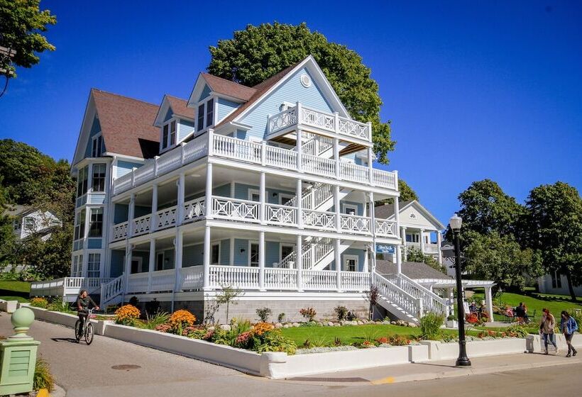 בית מלון כפרי Harbour View Inn