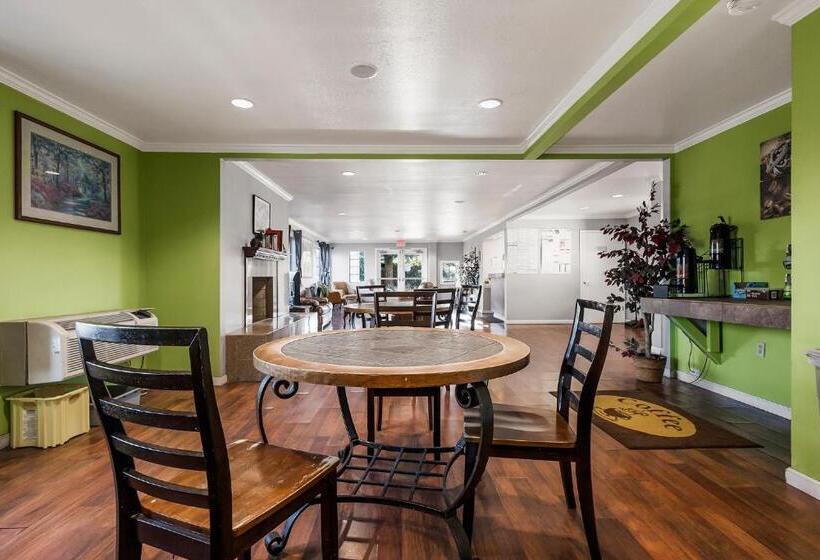 فندق Heritage Inn Express Chico