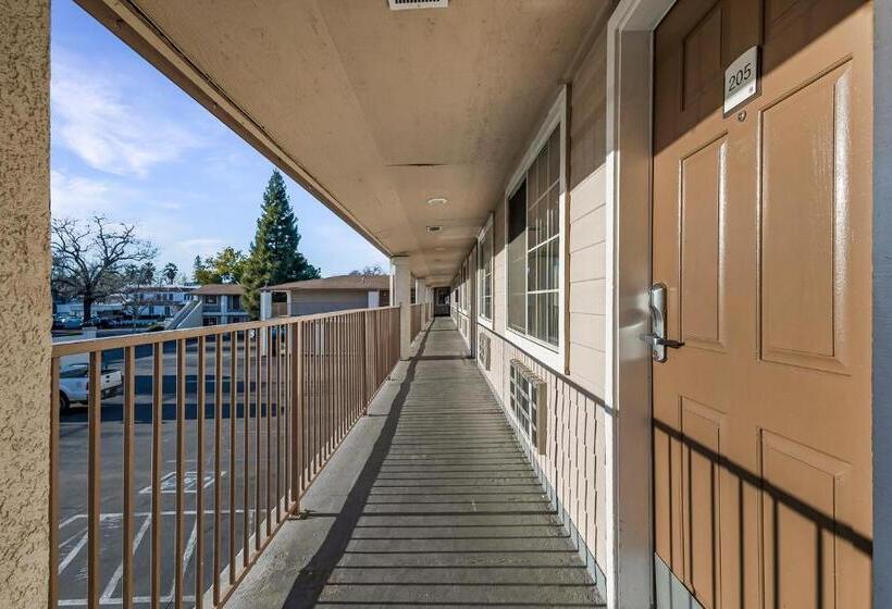 فندق Heritage Inn Express Chico