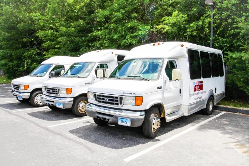 בית מלון כפרי Hilltop Inn & Suites, Near Foxwoods Casino