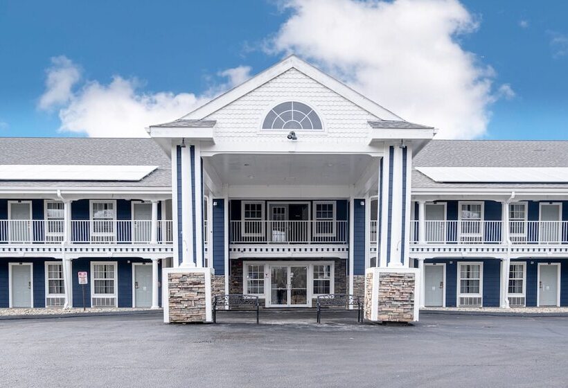 בית מלון כפרי Hilltop Inn & Suites, Near Foxwoods Casino