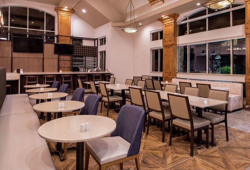 ホテル Hilton Garden Inn Bend