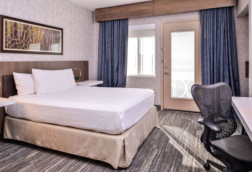 ホテル Hilton Garden Inn Bend