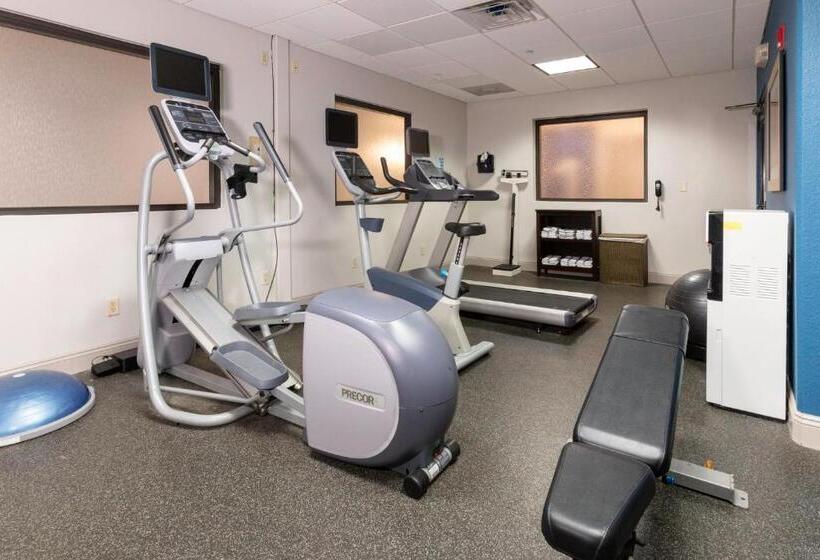 Holiday Inn Express Hotel & Suites Jacksonville Airport, An Ihg