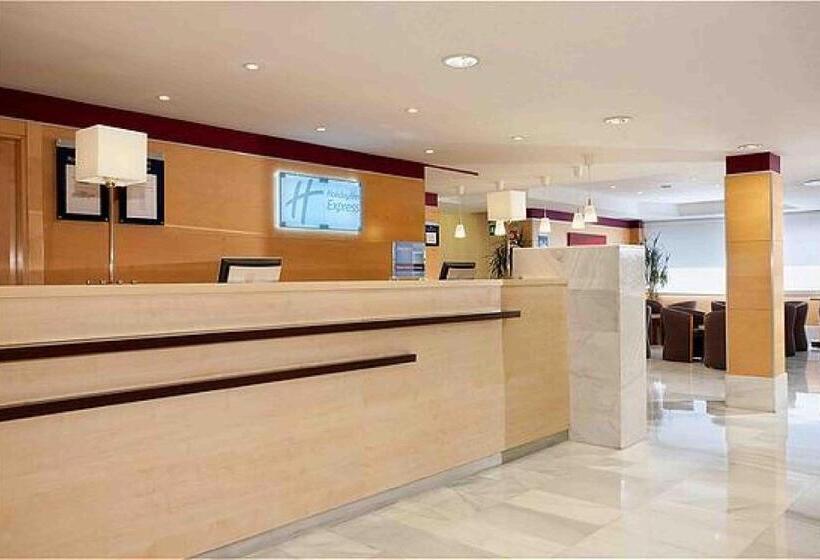 هتل Holiday Inn Express Alcobendas, An Ihg