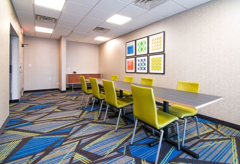 فندق Holiday Inn Express & Suites   Indianapolis Northwest, An Ihg