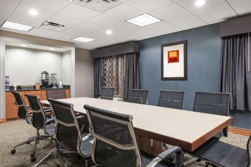 فندق Holiday Inn Express & Suites Longview North, An Ihg