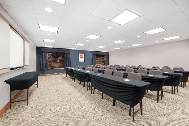 فندق Holiday Inn Express & Suites Longview North, An Ihg