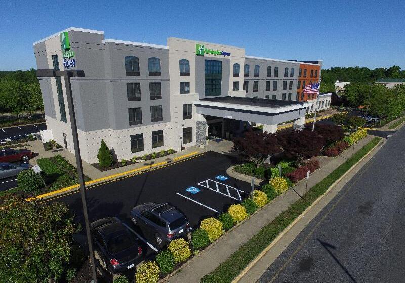 فندق Holiday Inn Express Quantico   Stafford, An Ihg