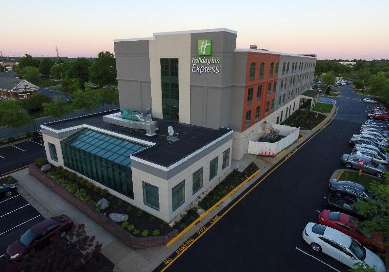 فندق Holiday Inn Express Quantico   Stafford, An Ihg