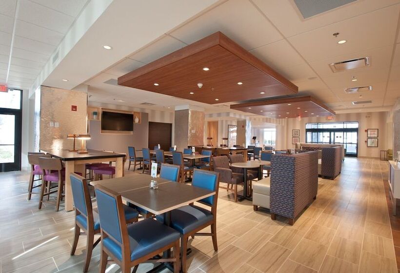 فندق Holiday Inn Express Quantico   Stafford, An Ihg