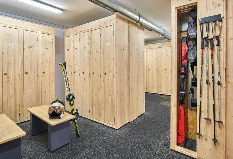 ホテル Hôtel L Eden Des Cimes   Vacances Bleues   Belle Plagne 2100