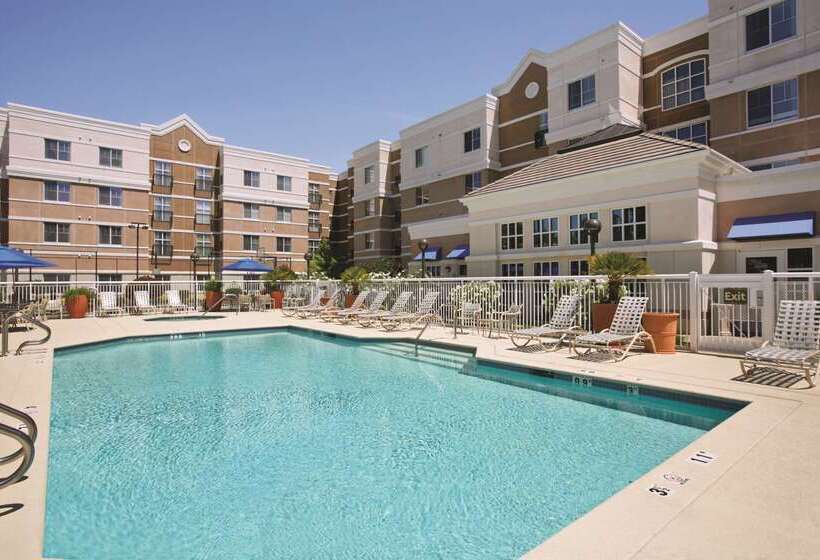 בית מלון כפרי Hyatt House Pleasant Hill