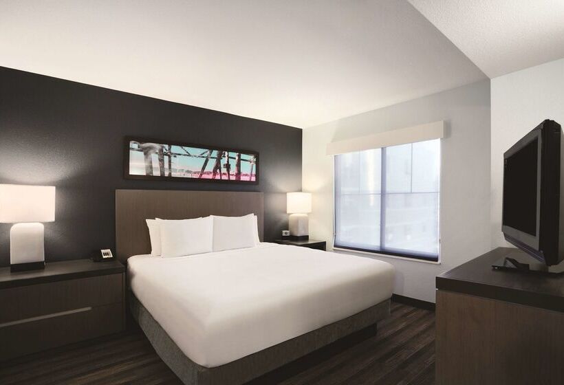 בית מלון כפרי Hyatt House Pleasant Hill