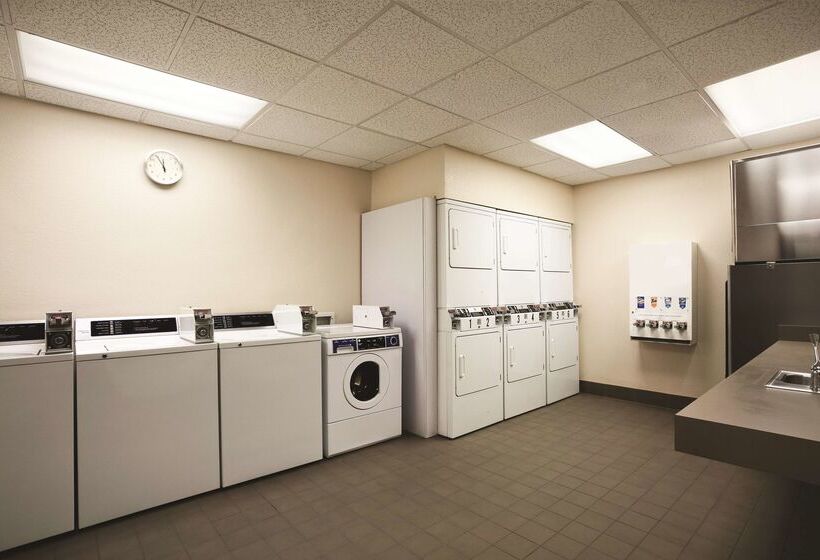 בית מלון כפרי Hyatt House Pleasant Hill