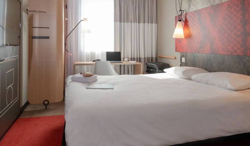 בית מלון כפרי Ibis Lyon Caluire Cité Internationale