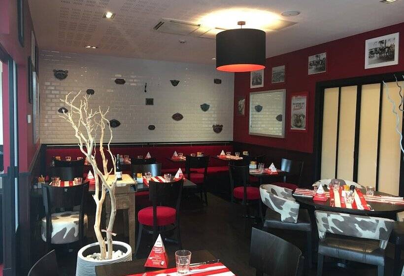 בית מלון כפרי Ibis Lyon Caluire Cité Internationale