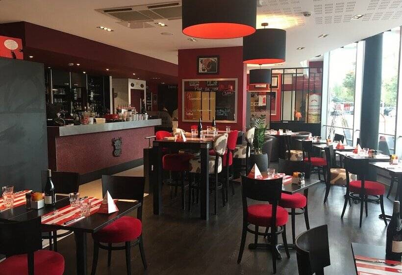 בית מלון כפרי Ibis Lyon Caluire Cité Internationale