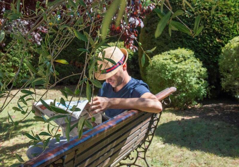 Отель Ibis Manosque Cadarache