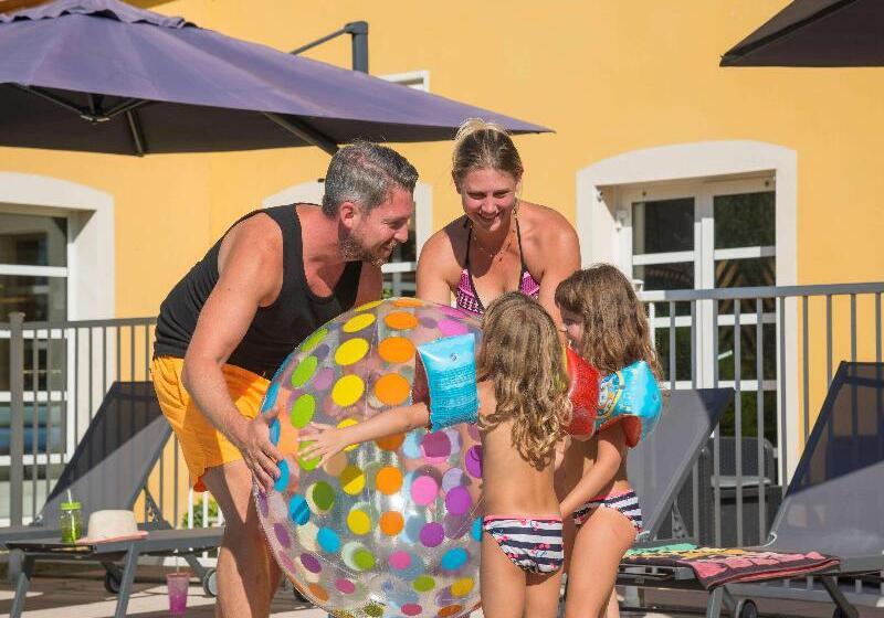 Отель Ibis Manosque Cadarache