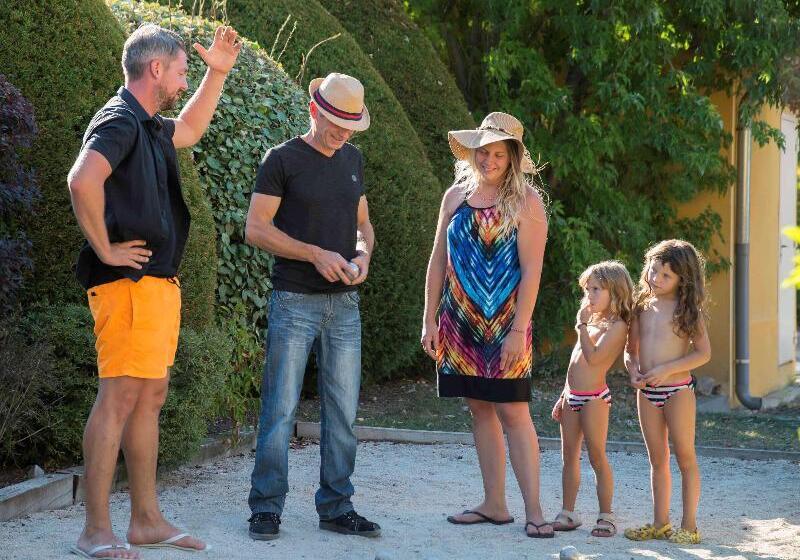 Отель Ibis Manosque Cadarache